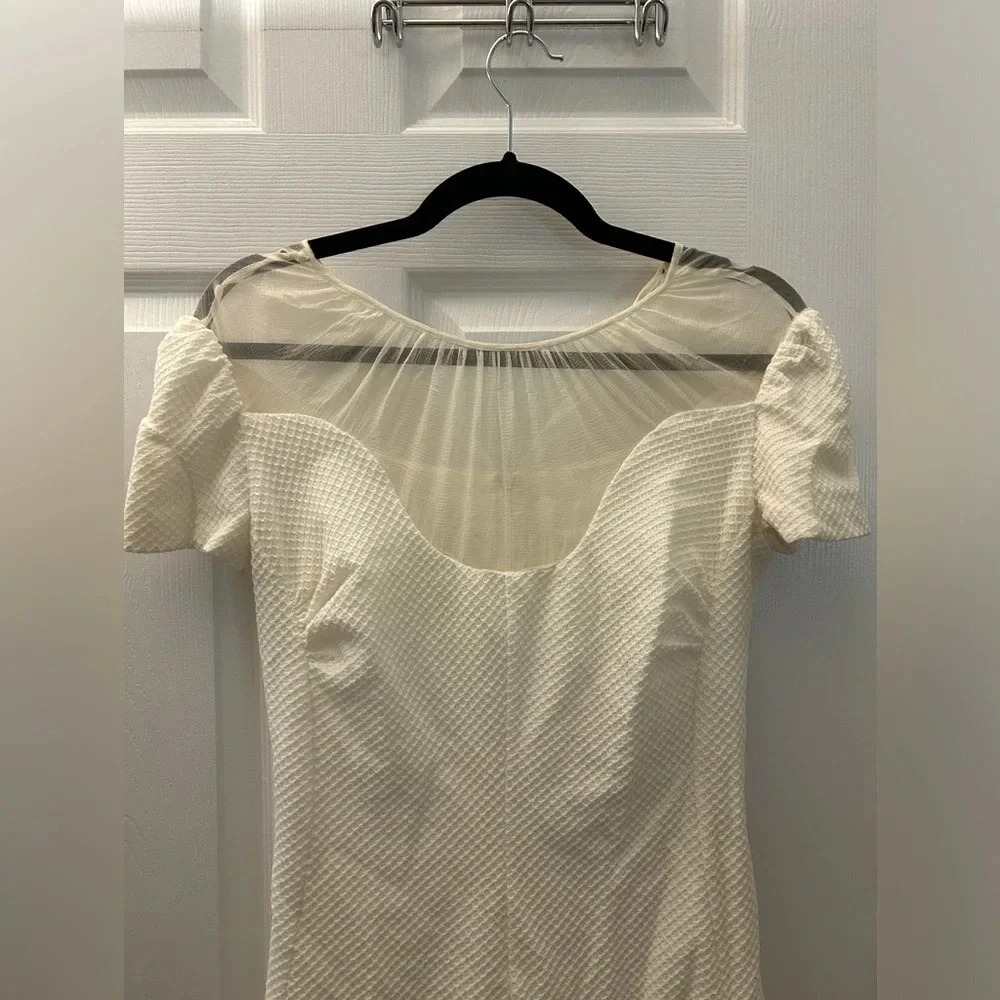 NINA RICCI women's textured ivory mini dress with capped sleeve  38 / US 4 - Picture 3 of 6